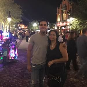 Meet your Posher, Luis alejandro